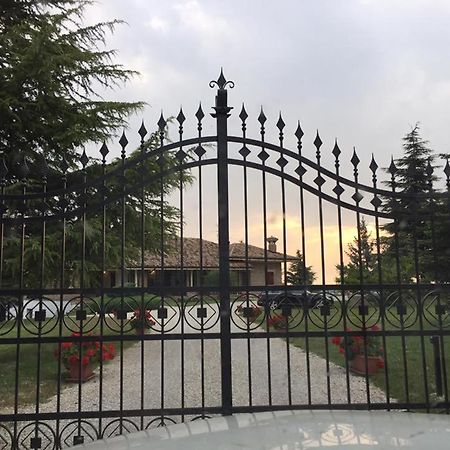 Agriturismo Ca Mignone Ουρμπίνο Εξωτερικό φωτογραφία