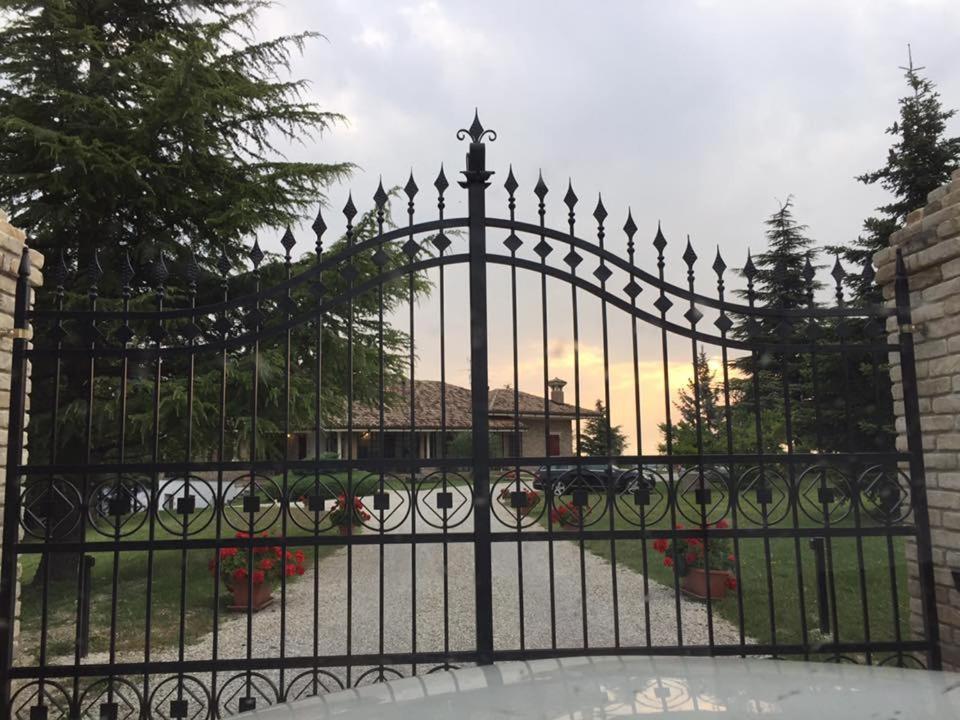 Agriturismo Ca Mignone Ουρμπίνο Εξωτερικό φωτογραφία